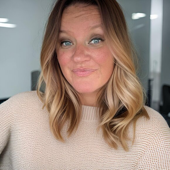 🌈 Meet Your Posher🌈 - Picture 2 of 2